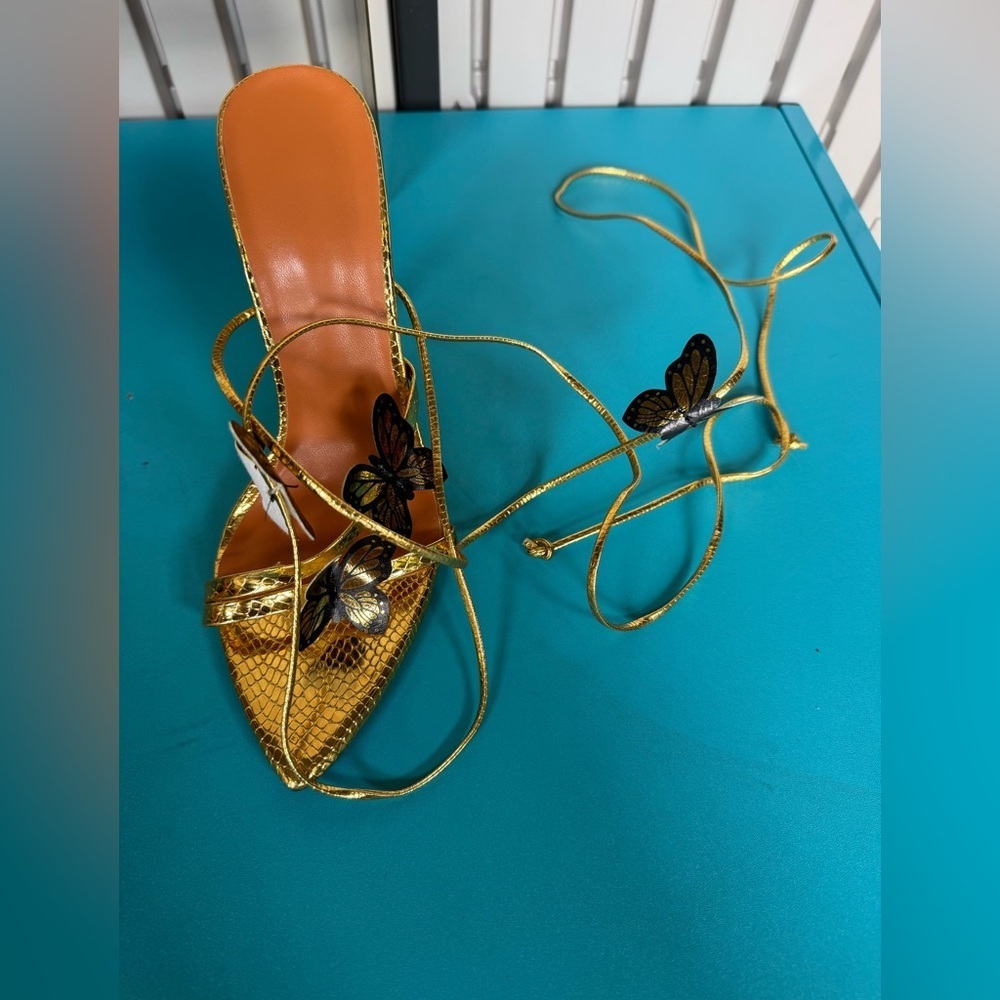 Elegant Gold Butterfly Women's Heels - Picture 4 of 9